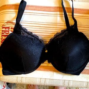 SPANX 38DD Undie-tectable Push up Plunge Bra